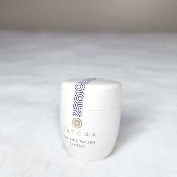 Tatcha The Rice Polish: Classic in 0.5 oz Mini Size Foaming Exfoliant Powder - Picture 4 of 4
